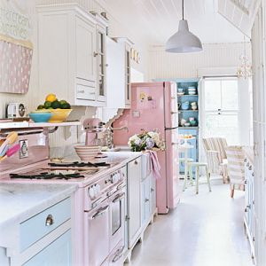 mobilia-retro_pink kitchen.jpg